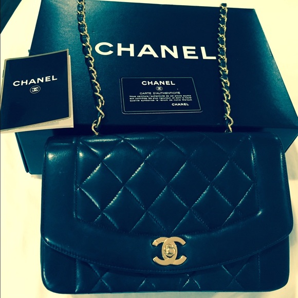 Vintage Authentic Chanel Black Lambskin Handbag