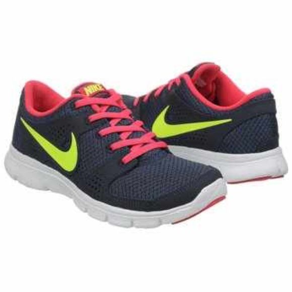 Nike Flex Experience brand new
