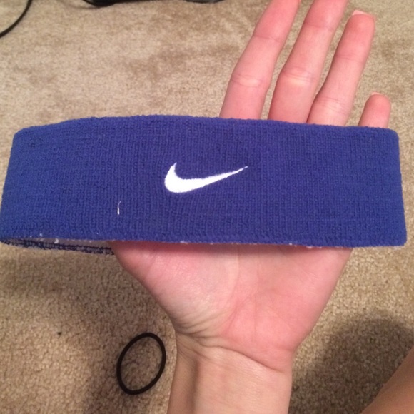 Reversible sweat band