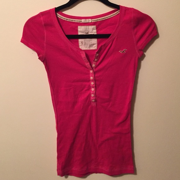 Pink Hollister T- shirt🎀