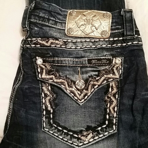 Buckle exclusive Miss Me Easy Capri's