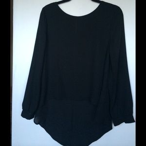 New black sheer high low top.