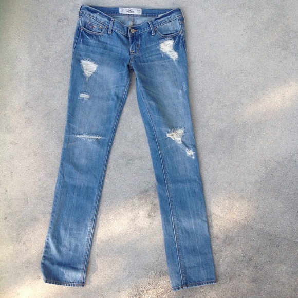 Hollister Destroyed Skinny Jeans