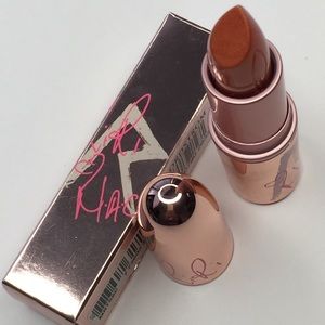 BNIB MAC RiRi Lipstick in Who's That Girl
