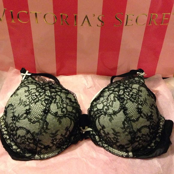 Victoria's Secret Push up pigeonnant 34C