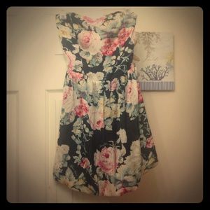 Guess Strapless dress