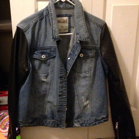 Jean jacket with faux leather sleeves
