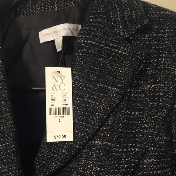 Blazer size 2 fits like a 4 - Picture 2 of 4