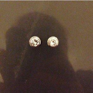 Diamond gauges