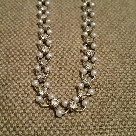 Pretty Pearl Necklace