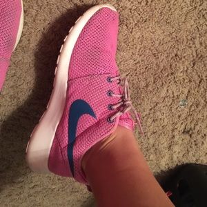 Pink roshes