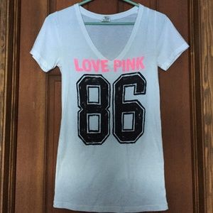 Love pink tshirt