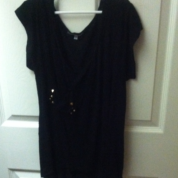 Black short sleeve pocket tee!