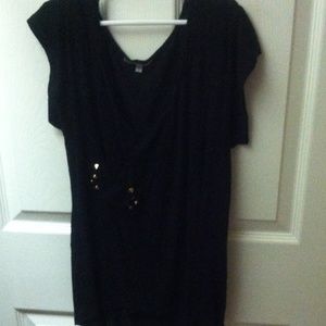 Black short sleeve pocket tee!