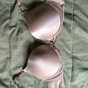 NEW Victoria's Secret 32D Bombshell Bra
