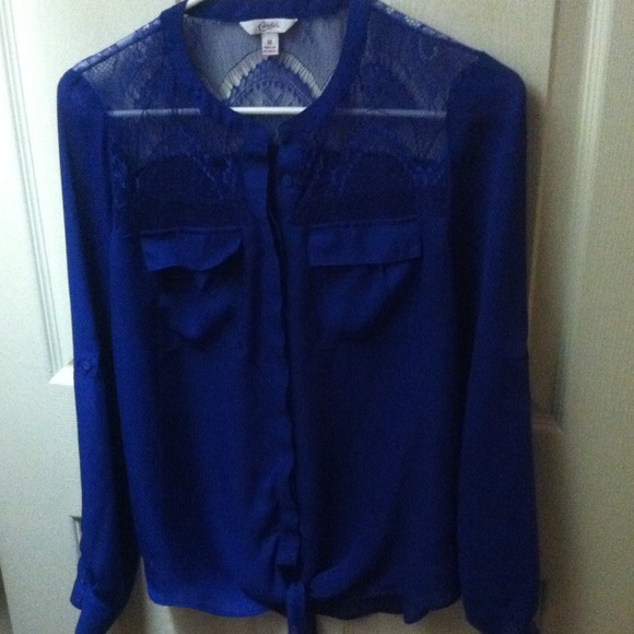 blue blouse