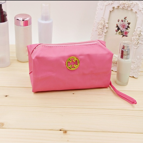 Travel pouch