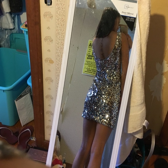 Silver homecoming dress - Picture 4 of 4