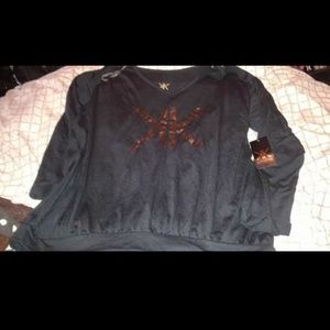 Kardashian kollection varsity kk logo