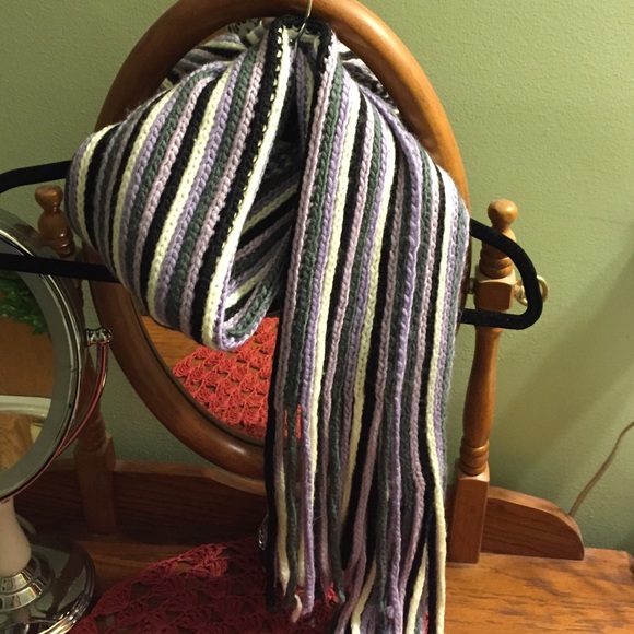 Scarf - Picture 4 of 4