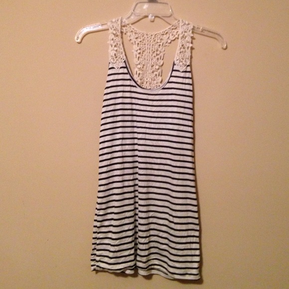 BKE top with crochet detailing - size large