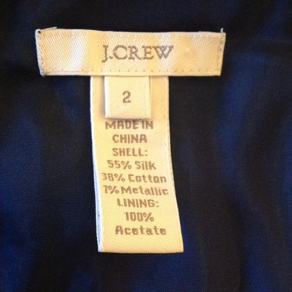 💘NWOT Gorgeous Silk Blend Body hugging dress💘 - Picture 4 of 4