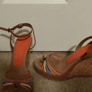 *** flash sale****BCBG Wedges