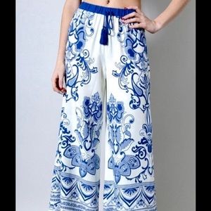 White/Blue Floral Print Palazzo Pants