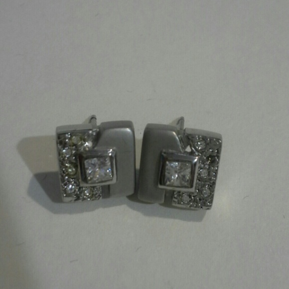 Crystal stud earrings
