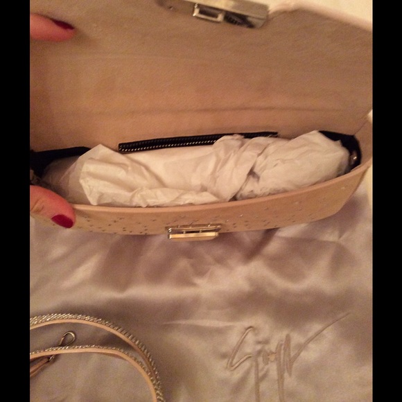 Giuseppe Zanotti Blush Swarovski Clutch Bag - Picture 3 of 3