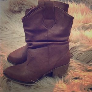 Ankle booties