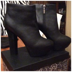 Signature Layton High Heel Hidden Platform Bootie