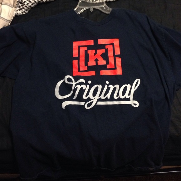 keep shirt. XL. 100% cotton. blue, grey, and red.