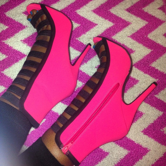 Pink strappy sandals