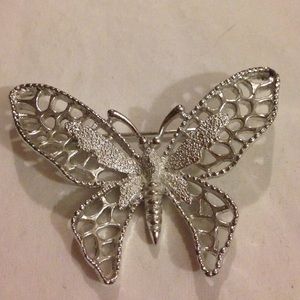 Beautiful Sarah COV broach