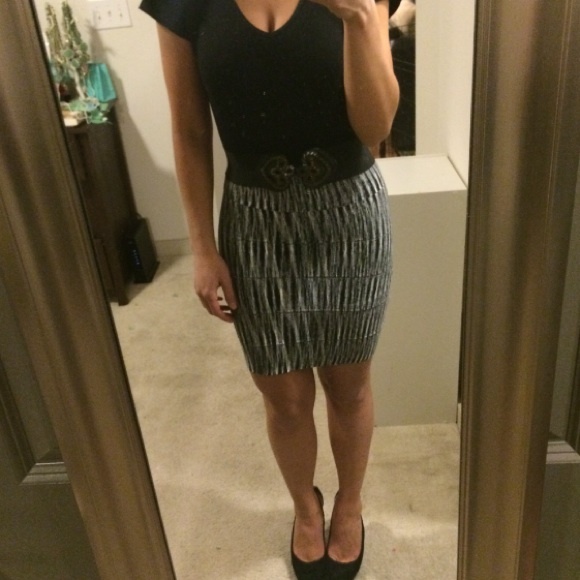 BCBG Bandage Power Skirt - Like New - Picture 3 of 4