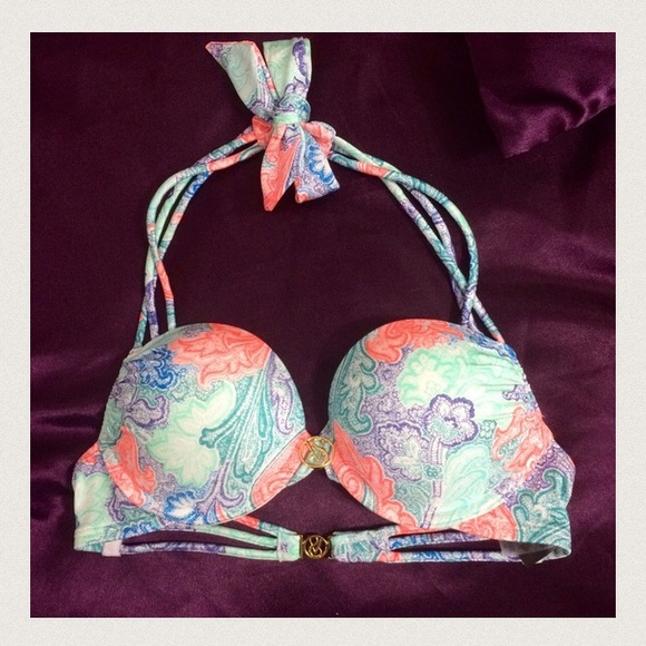 Bombshell swim top push-up