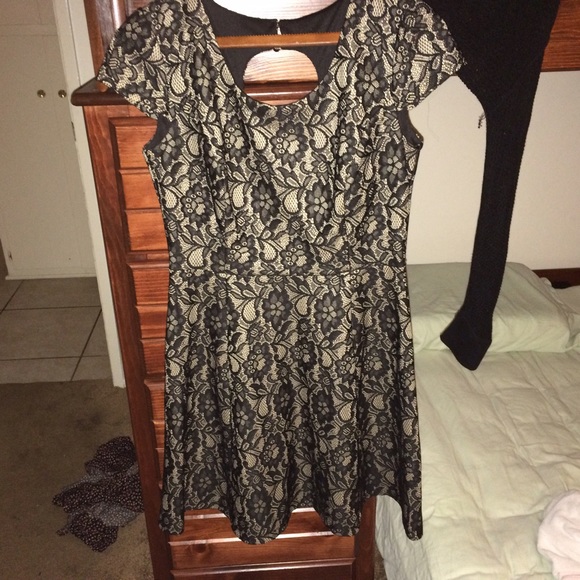 Black/nude laced dress