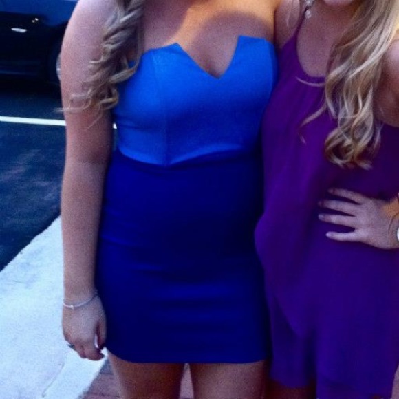 Blue Party Dress 🎉 - Picture 4 of 4