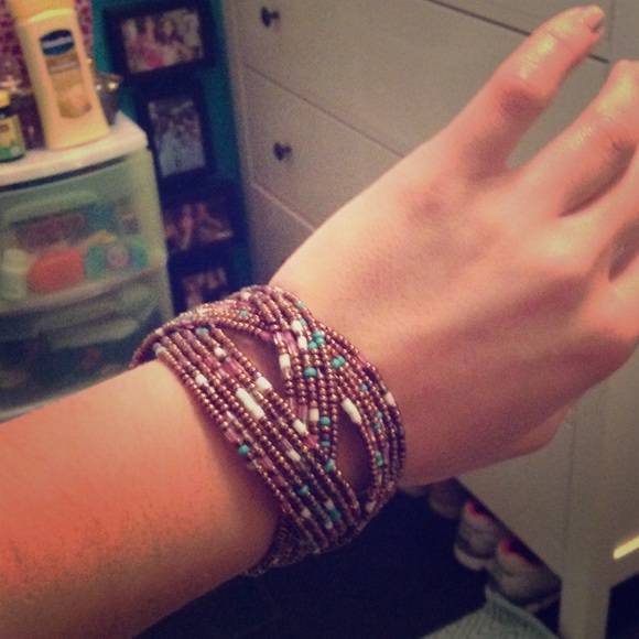 Multi-colored beaded bracelet