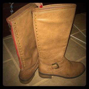 Steve Madden boots