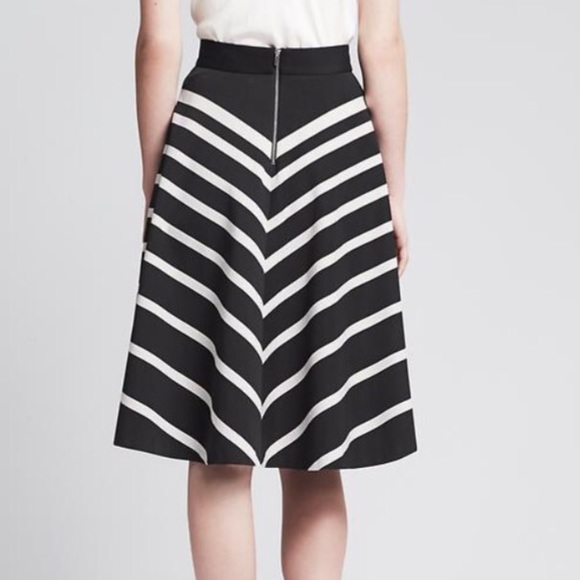 Banana Republic Skirts - Banana republic mixed stripe midi circle skirt Banana Republic Skirts - Banana republic mixed stripe midi circle skirt