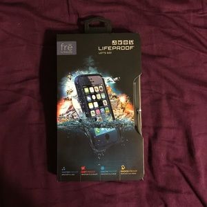 iPhone 5S lifeproof case