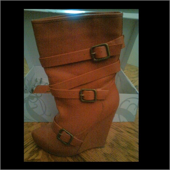 Boots from Shi