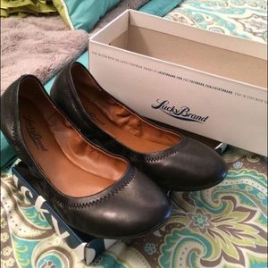 🎉SOLD!🎉Lucky Brand Flats (Black) 8.5