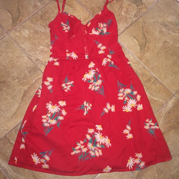 Forever 21 Red daisy dress