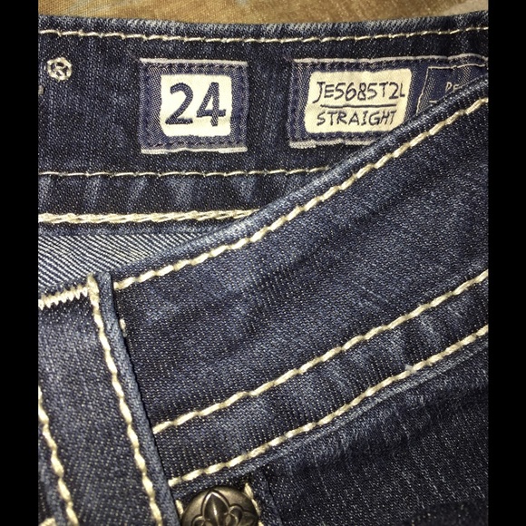 Miss Me Pants - Excellent condition size 24 Miss Me Jeans