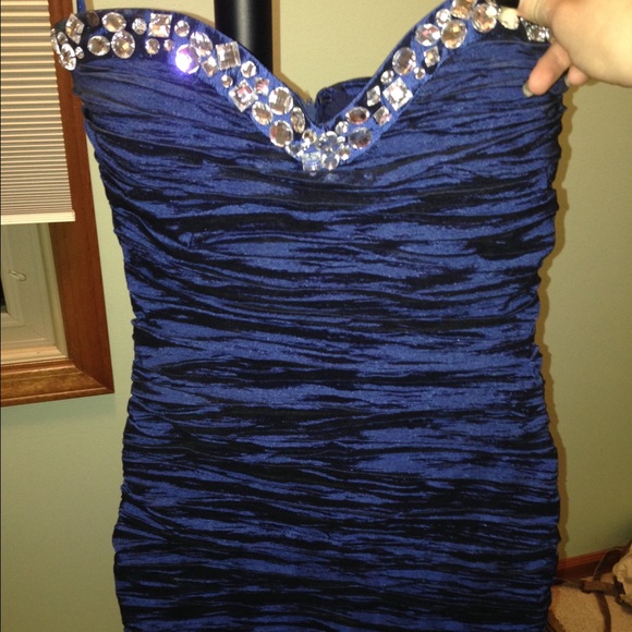 arden B navy blue body-con dress