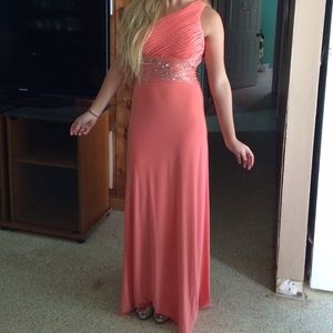 Size 2 Caché Prom Dress