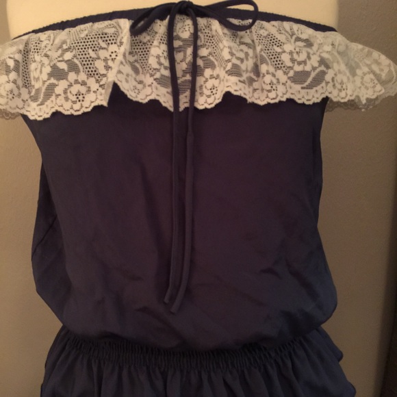 🔥🔥Strapless silky top with lace accent - Picture 2 of 3